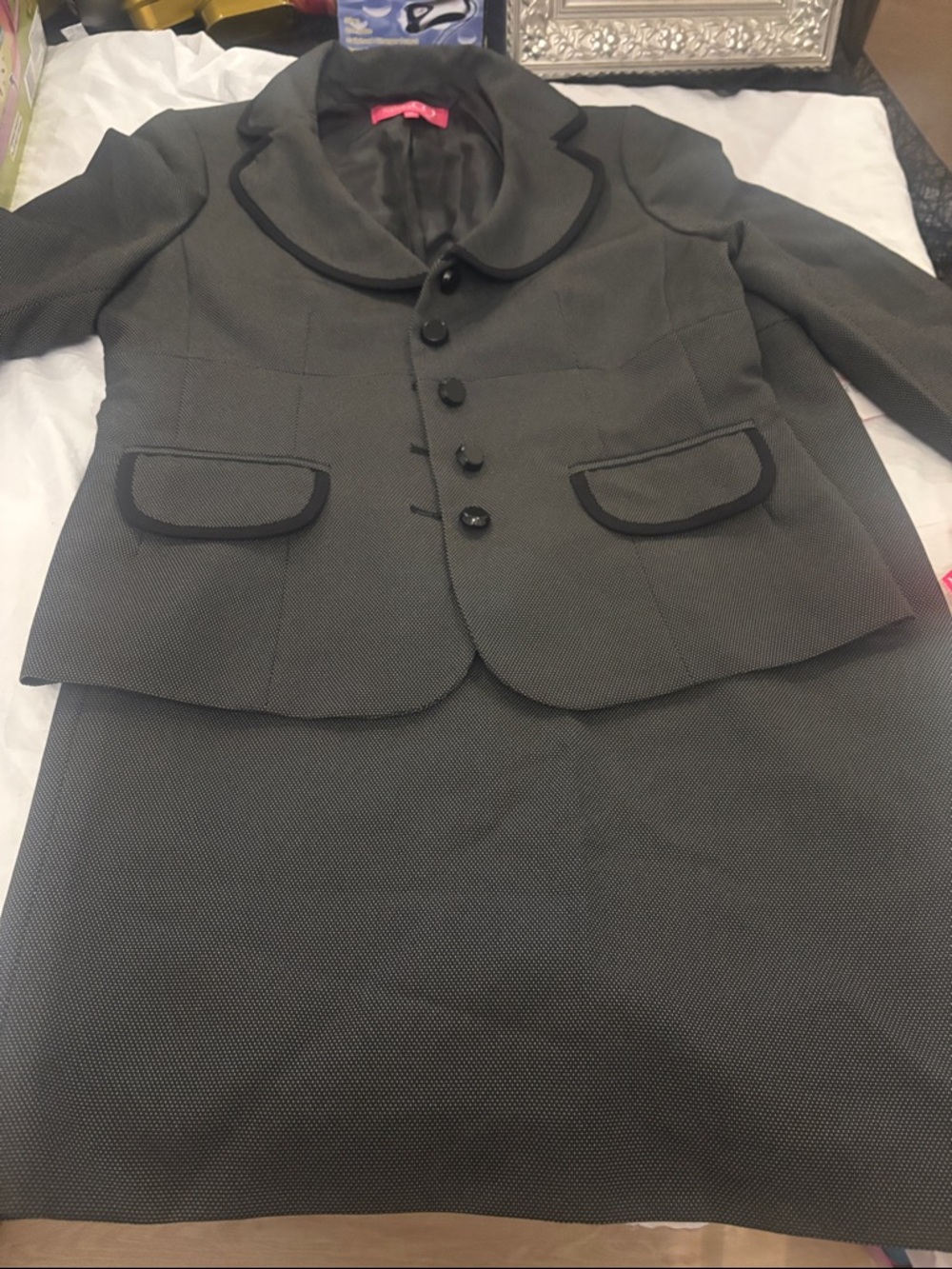 Nine &co  Gray Textured Womens Skirt Suit with Black Trim